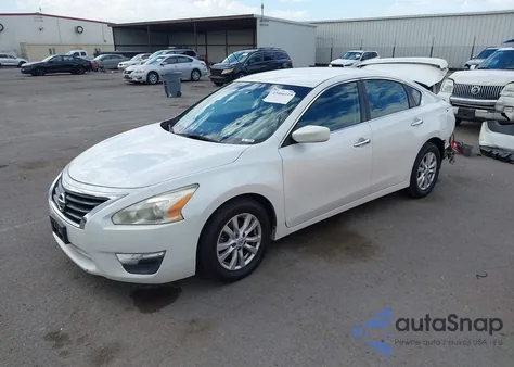 2014 Nissan Altima 2.5 S z USA, uszkodzony, nr VIN 1N4AL3AP9EN231195
